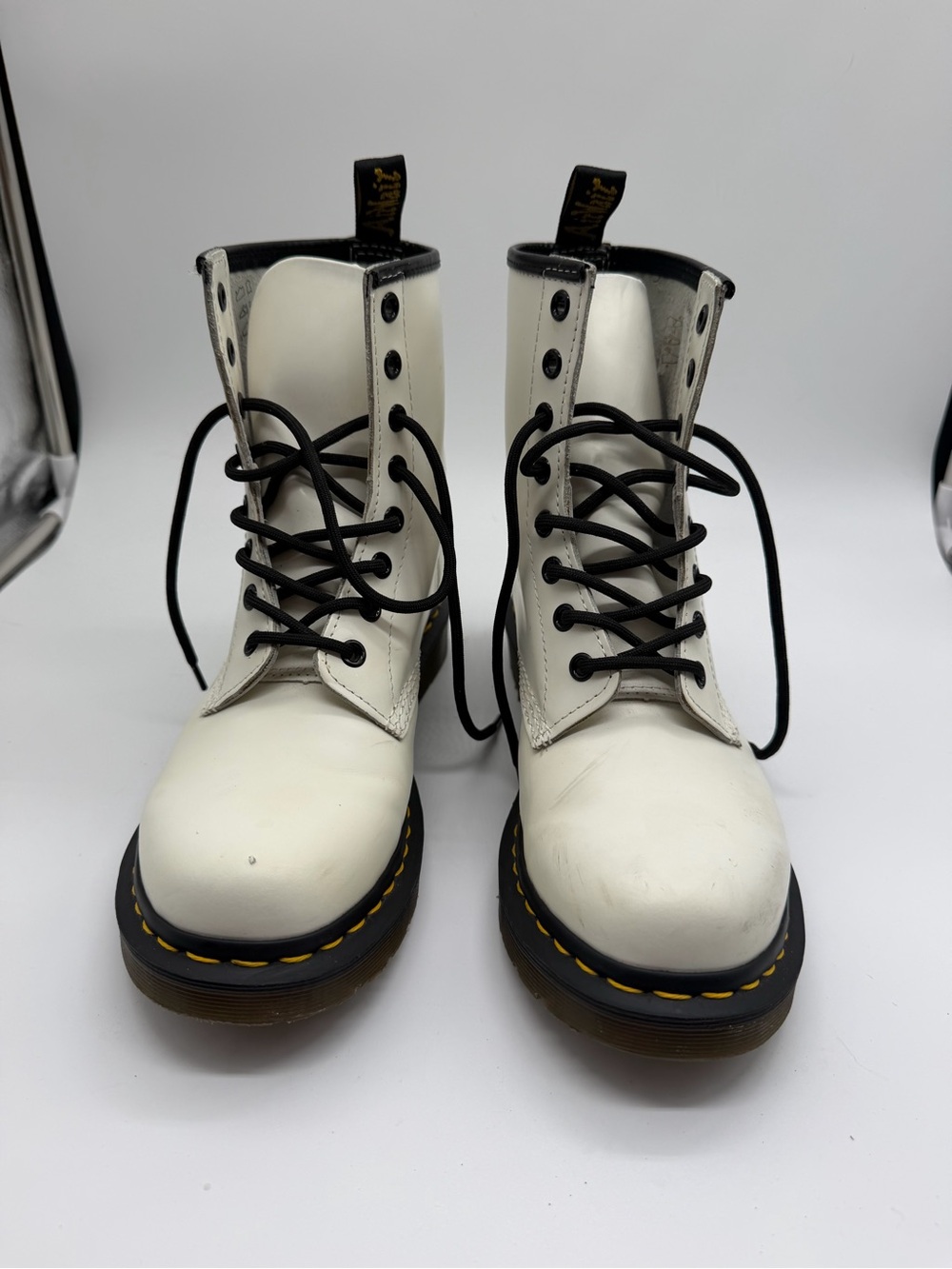 Dr. Martens White Leather Lace-Up Combat Boots with Black Accents Sz 8 US